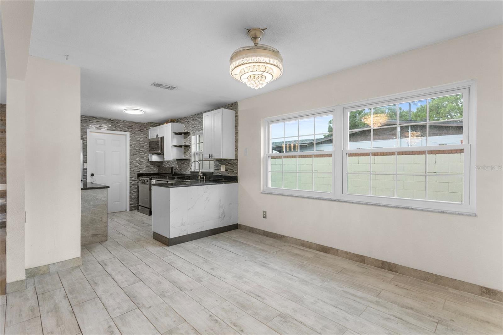 819 ROYAL OAK DR, ORLANDO, FL, 32809