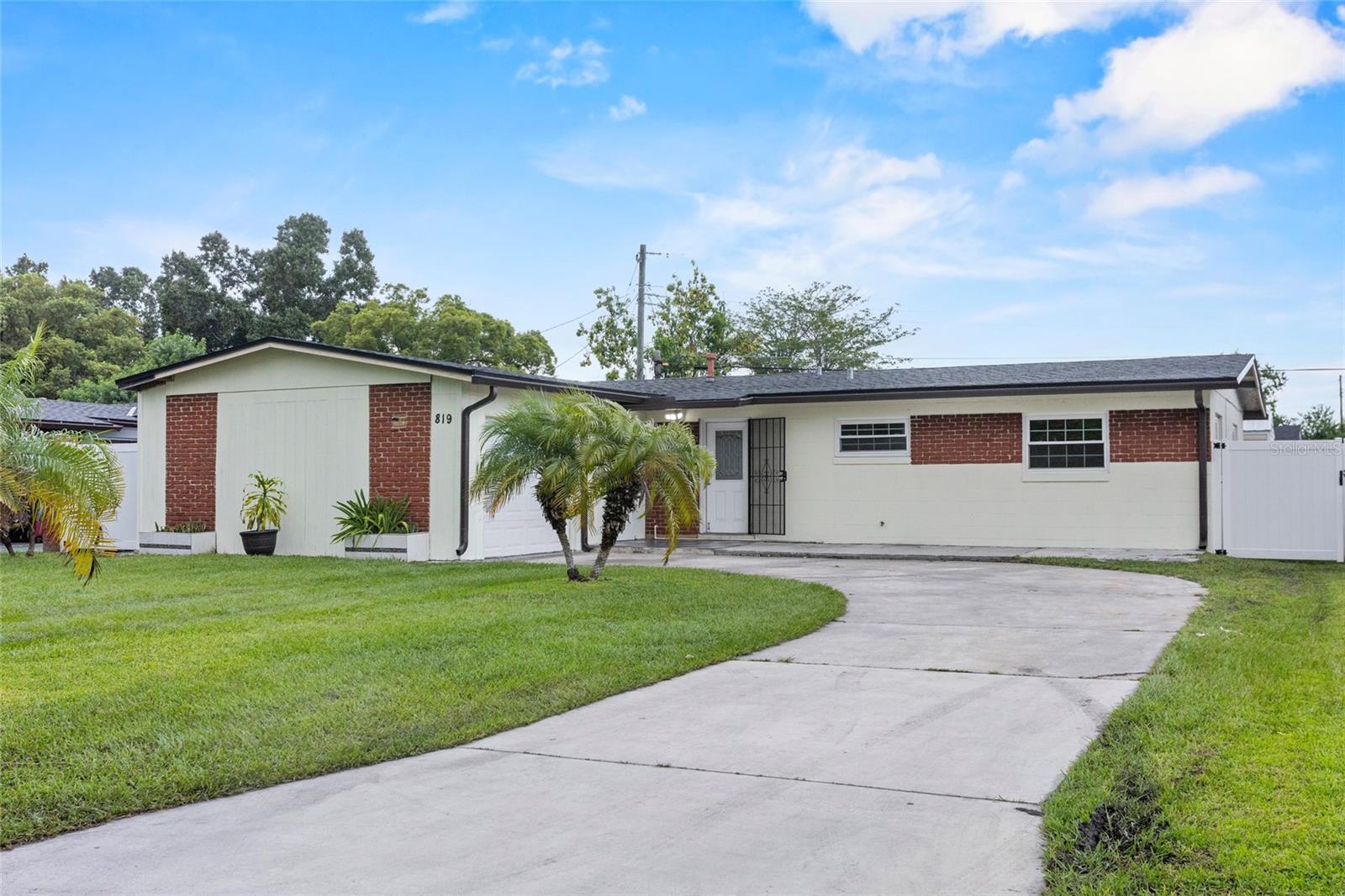 819 ROYAL OAK DR, ORLANDO, FL, 32809