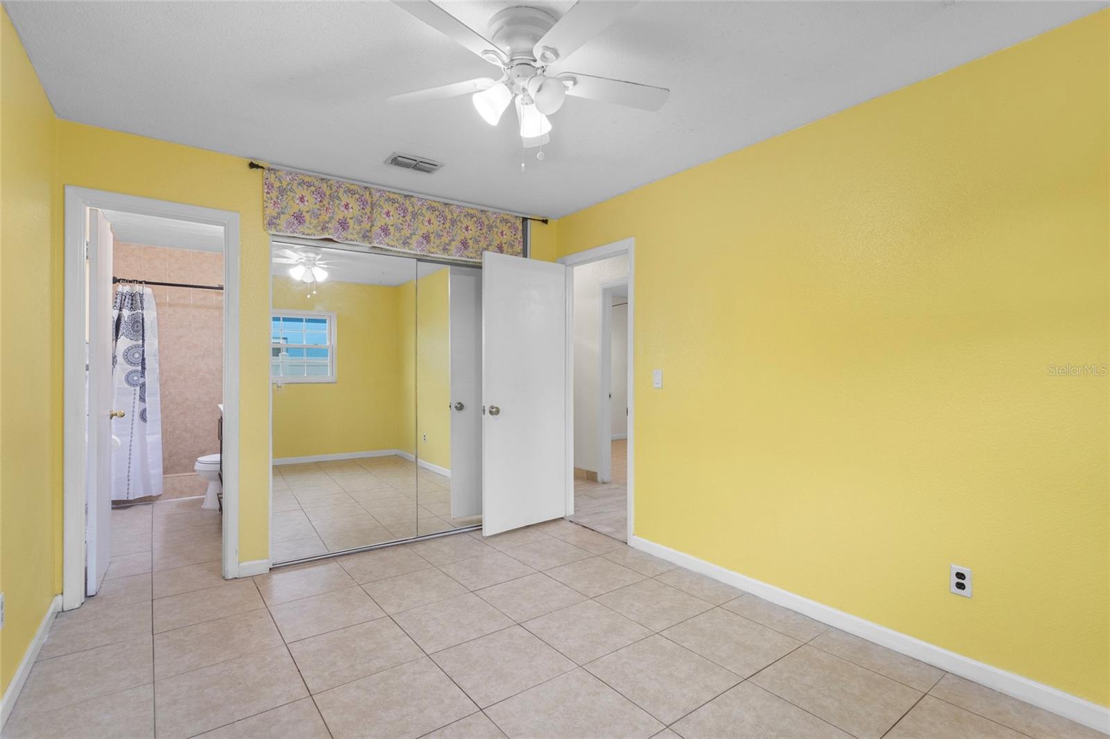 819 ROYAL OAK DR, ORLANDO, FL, 32809