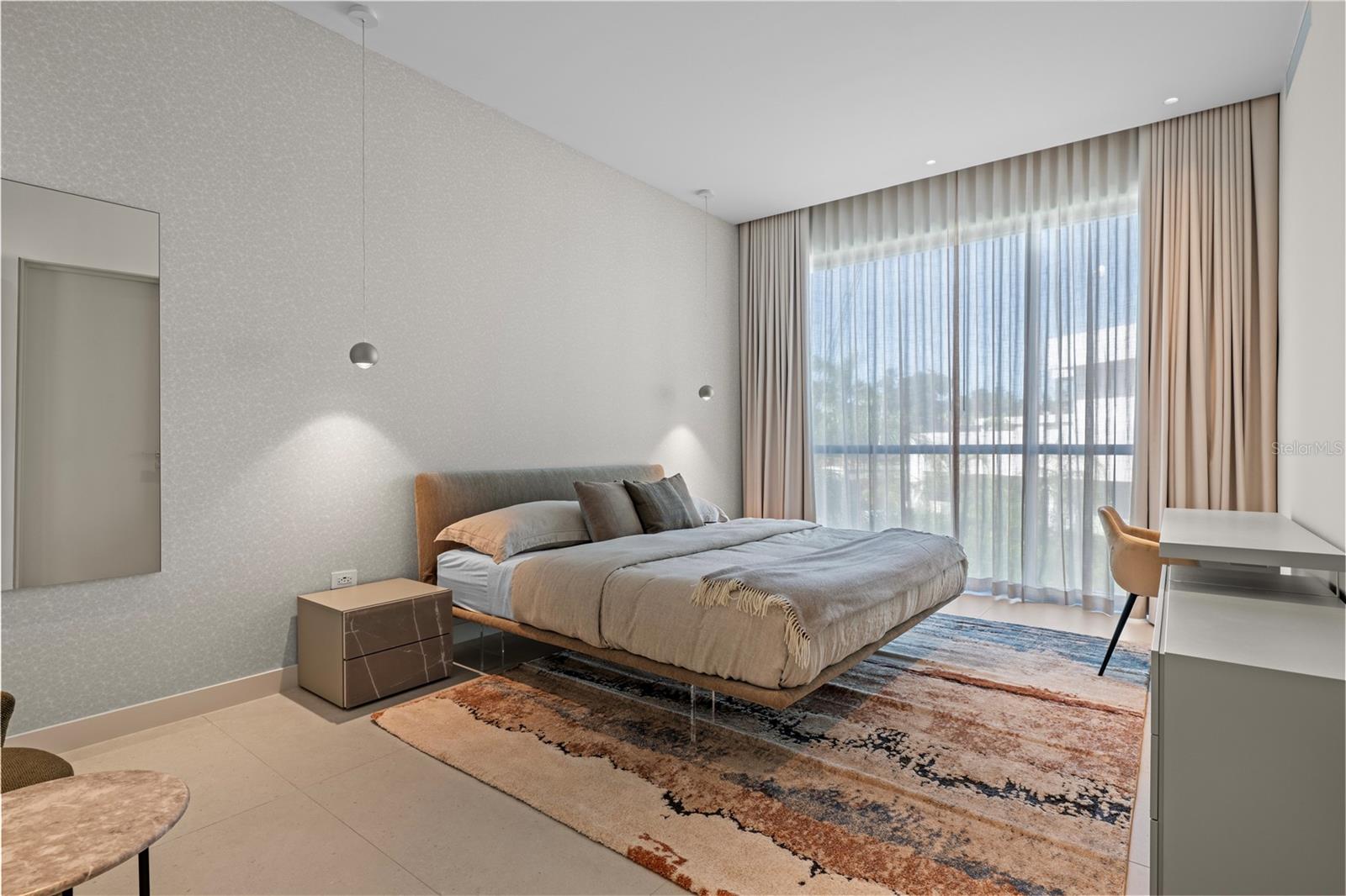 PR9115907 Property Photo