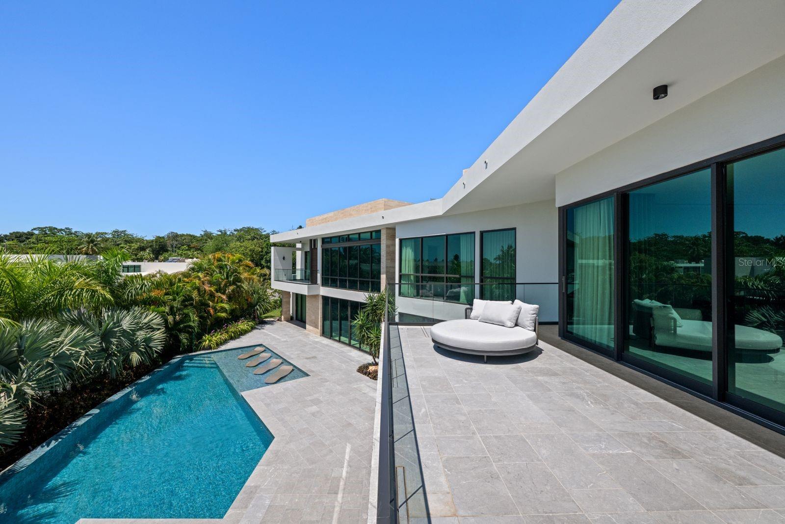 PR9115907 Property Photo