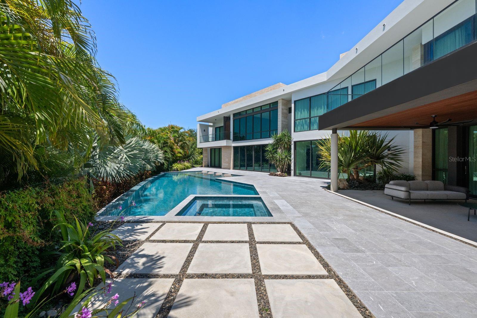 PR9115907 Property Photo