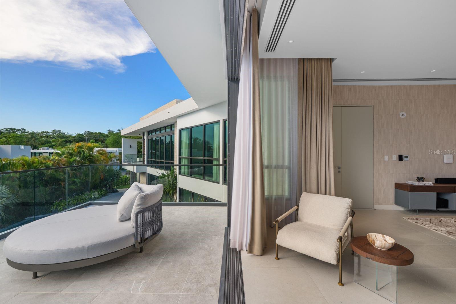 PR9115907 Property Photo