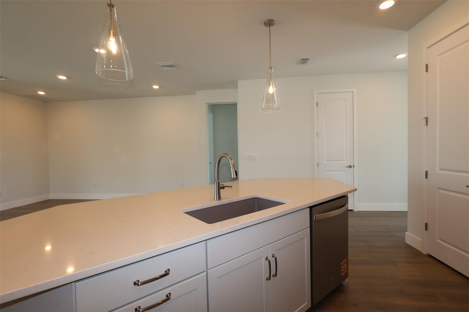 703 ALLORA AVE, NOKOMIS, FL, 34275