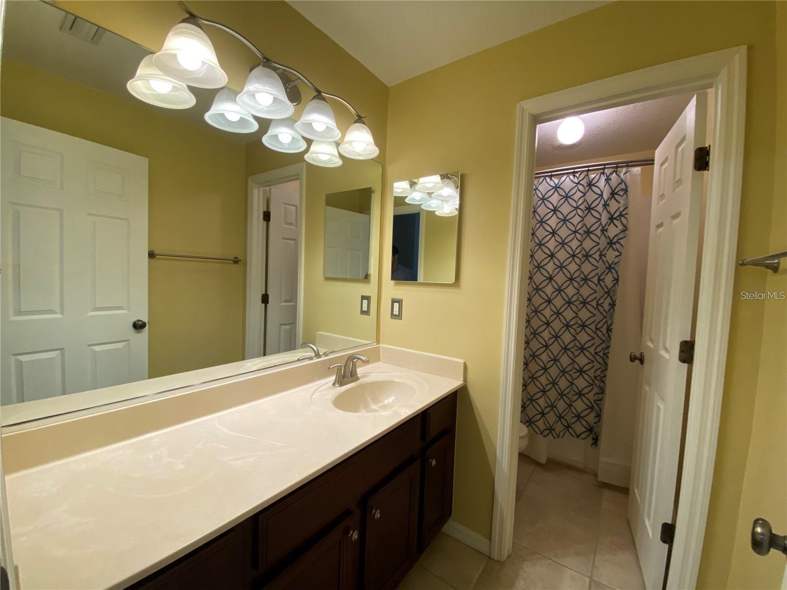 6105 42ND STREET CIR E, BRADENTON, FL, 34203