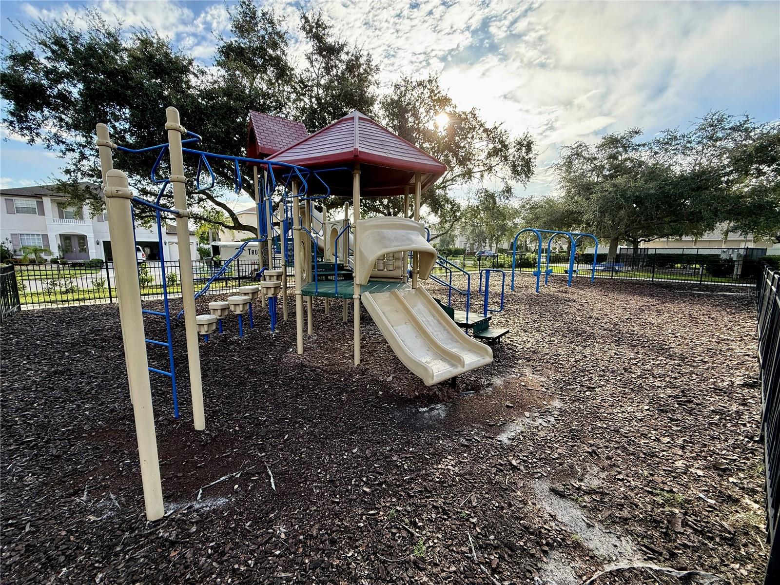 6105 42ND STREET CIR E, BRADENTON, FL, 34203