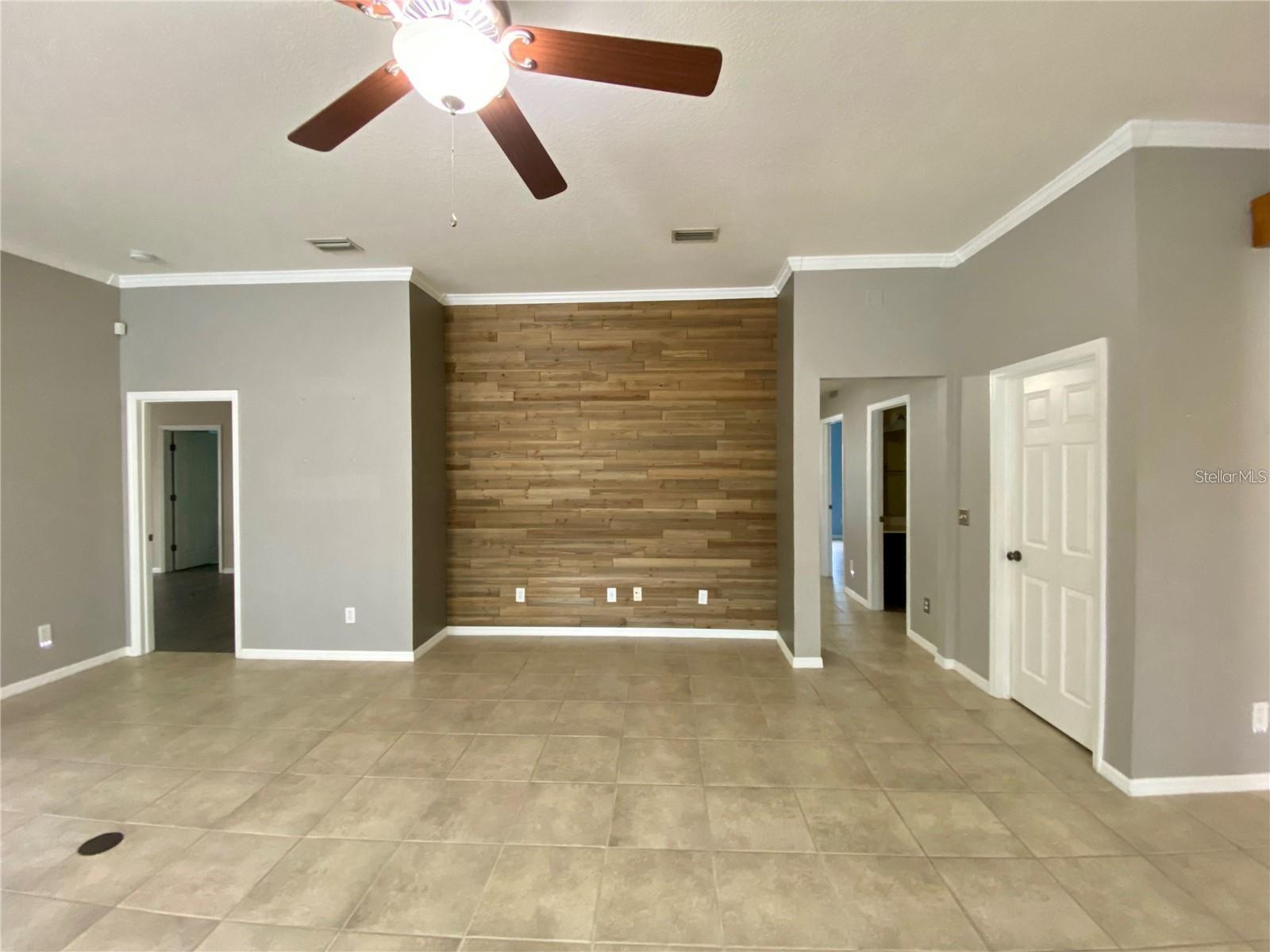 6105 42ND STREET CIR E, BRADENTON, FL, 34203