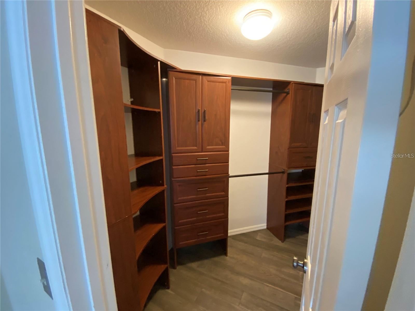 6105 42ND STREET CIR E, BRADENTON, FL, 34203