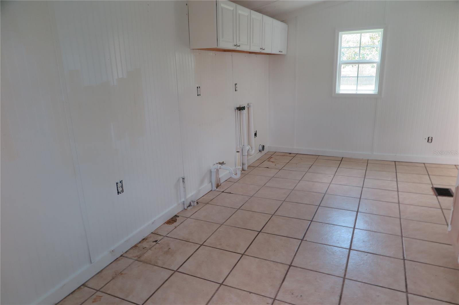 105 SE 1ST AVE, LAKE BUTLER, FL, 32054