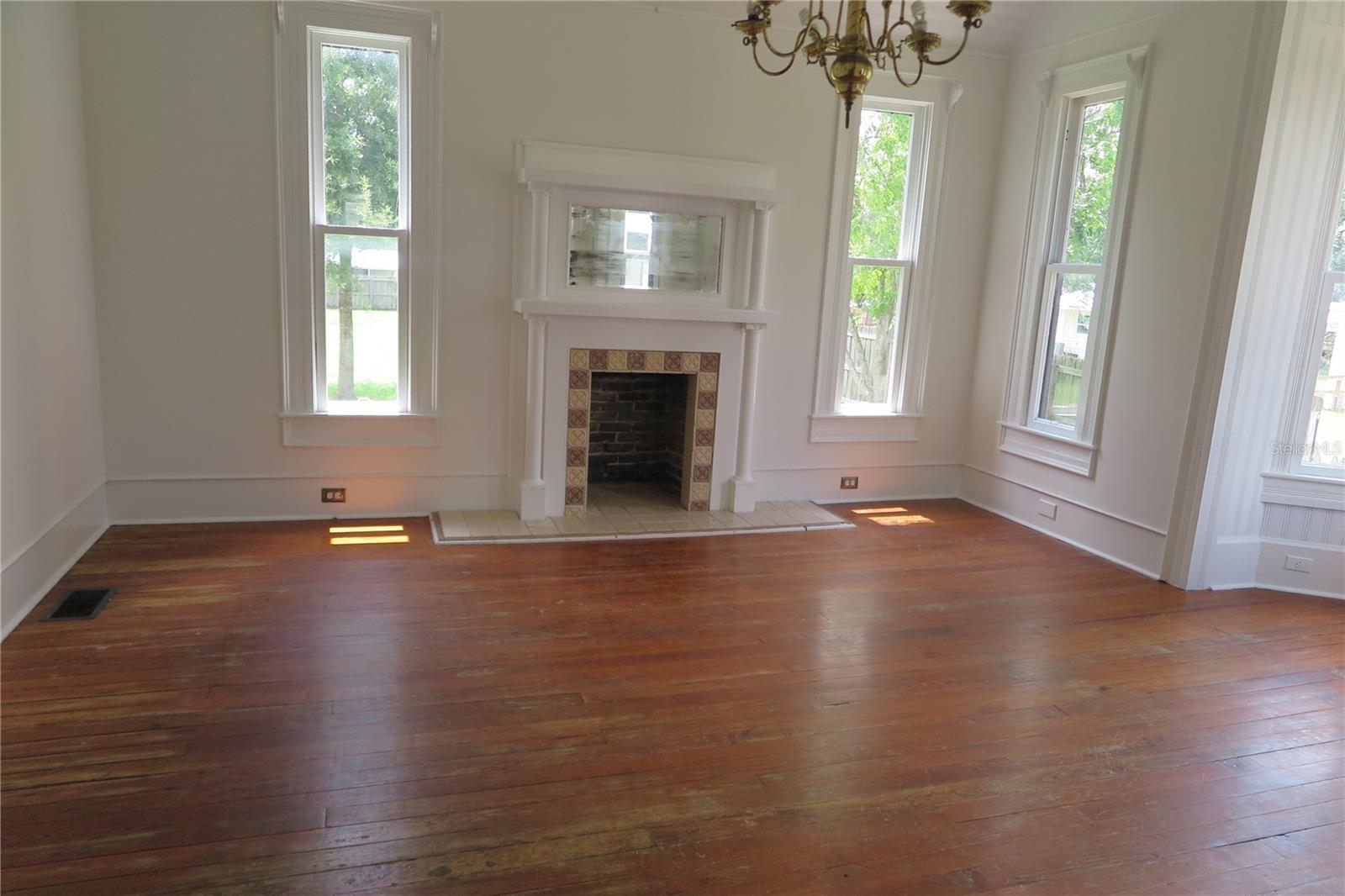 105 SE 1ST AVE, LAKE BUTLER, FL, 32054