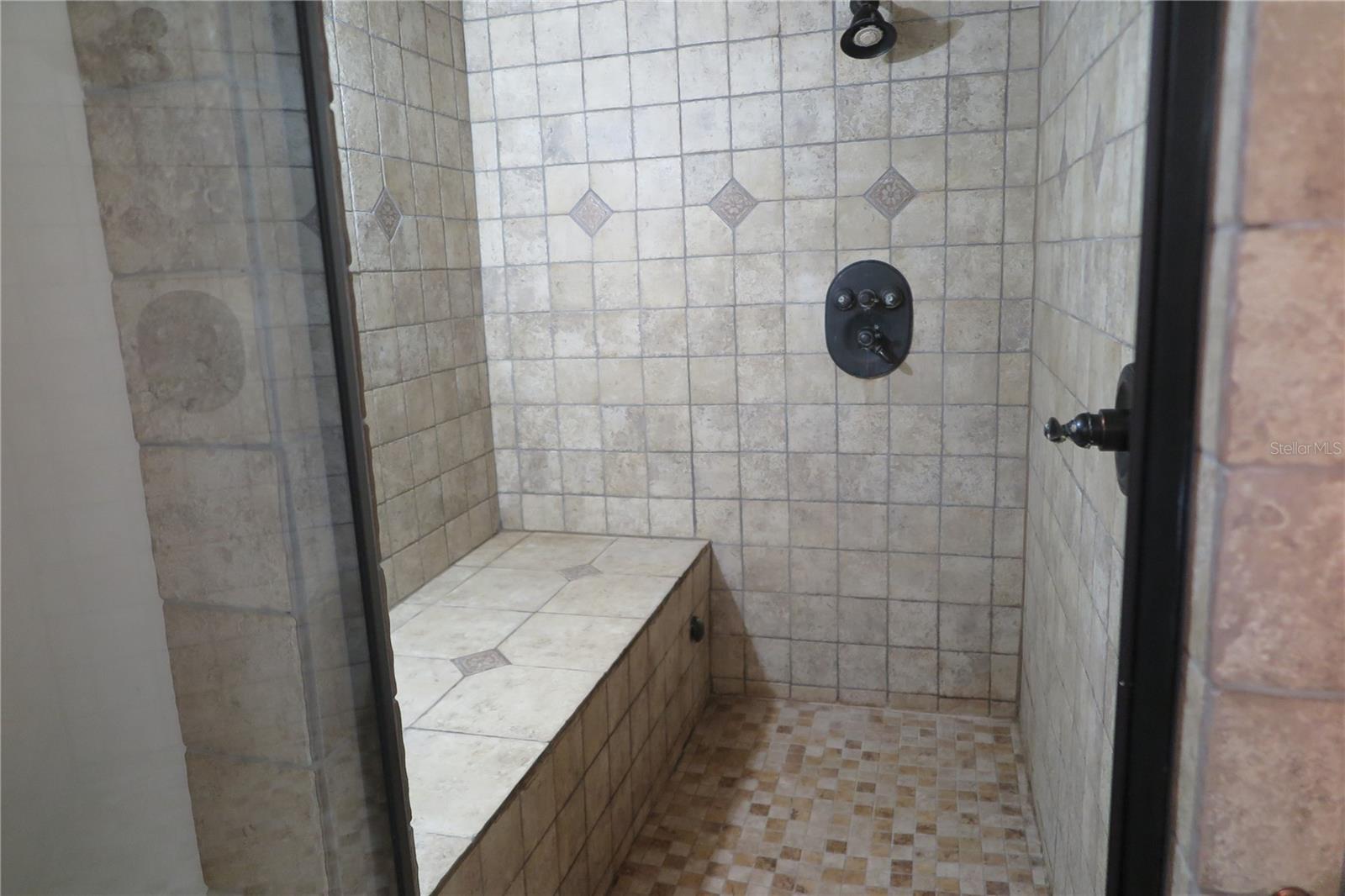 105 SE 1ST AVE, LAKE BUTLER, FL, 32054