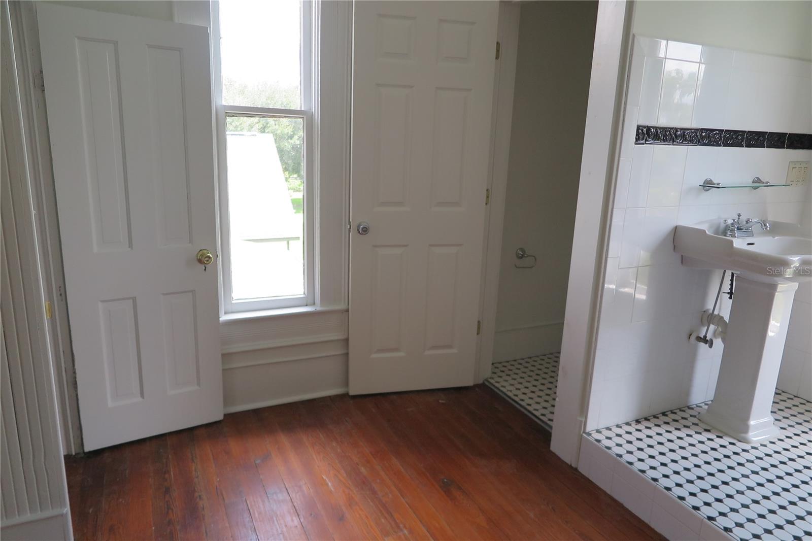 105 SE 1ST AVE, LAKE BUTLER, FL, 32054