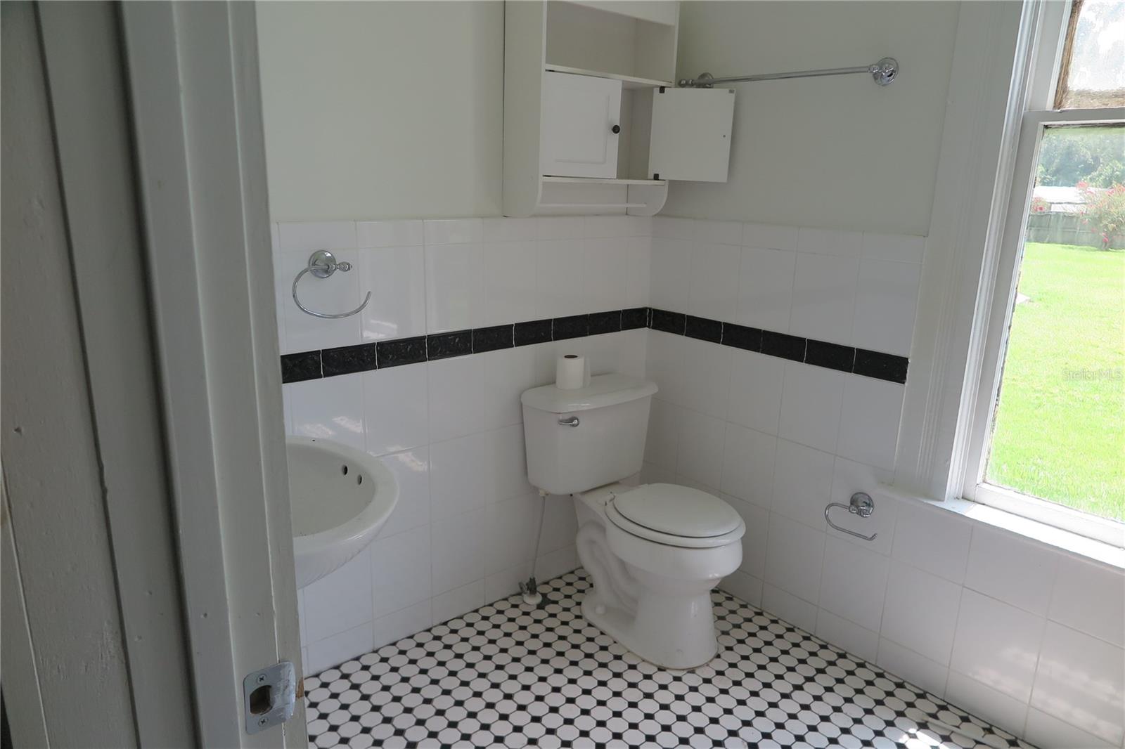 105 SE 1ST AVE, LAKE BUTLER, FL, 32054