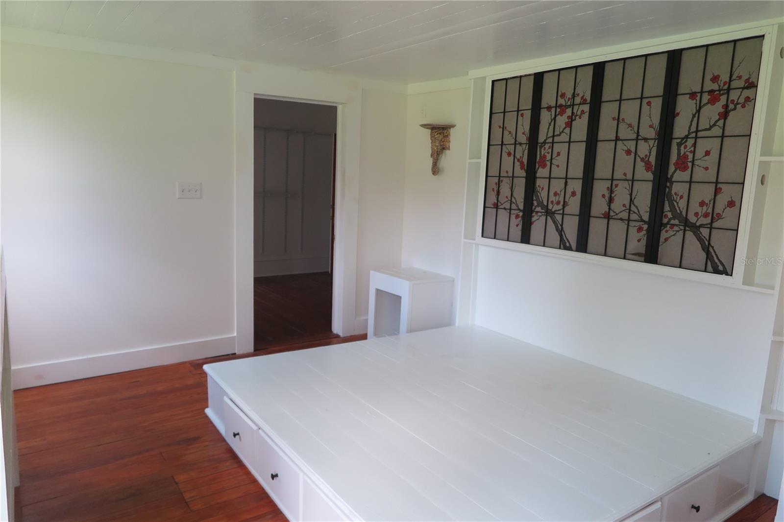 105 SE 1ST AVE, LAKE BUTLER, FL, 32054