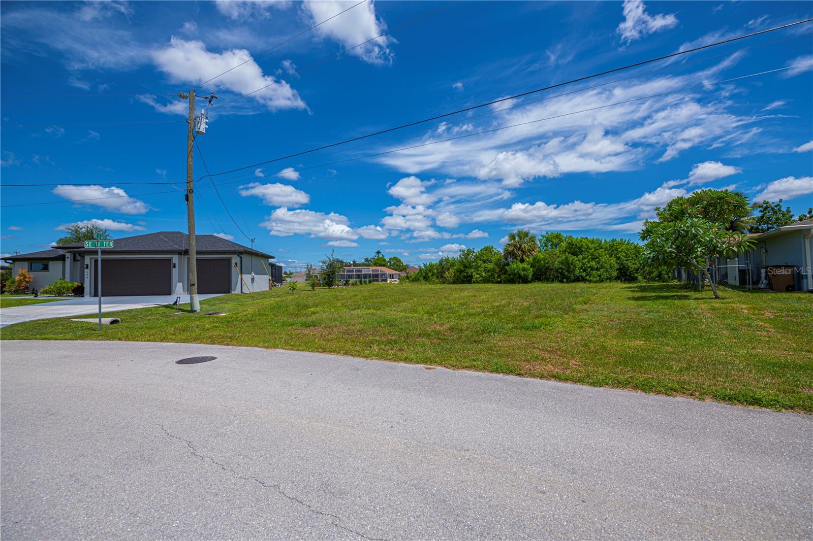 1203 SE 3RD AVE, CAPE CORAL, FL, 33990