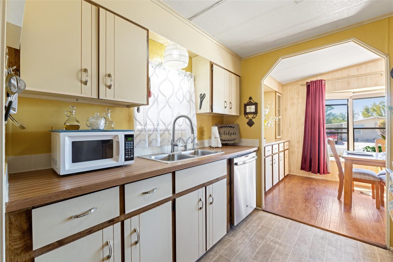 7476 EASTERN CIRCLE DR, BROOKSVILLE, FL, 34613