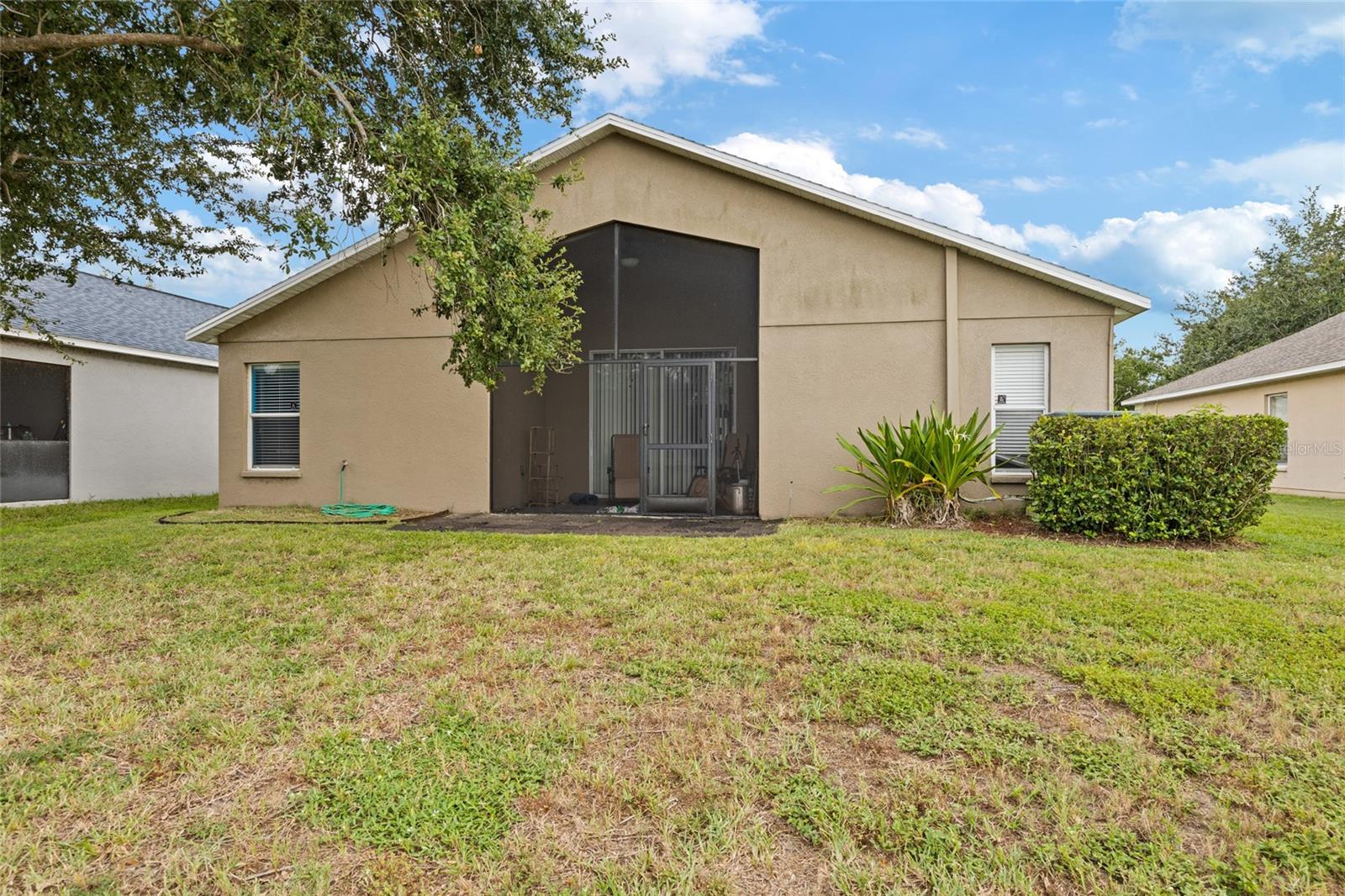 208 SMOKEY HILL AVE, RUSKIN, FL, 33570