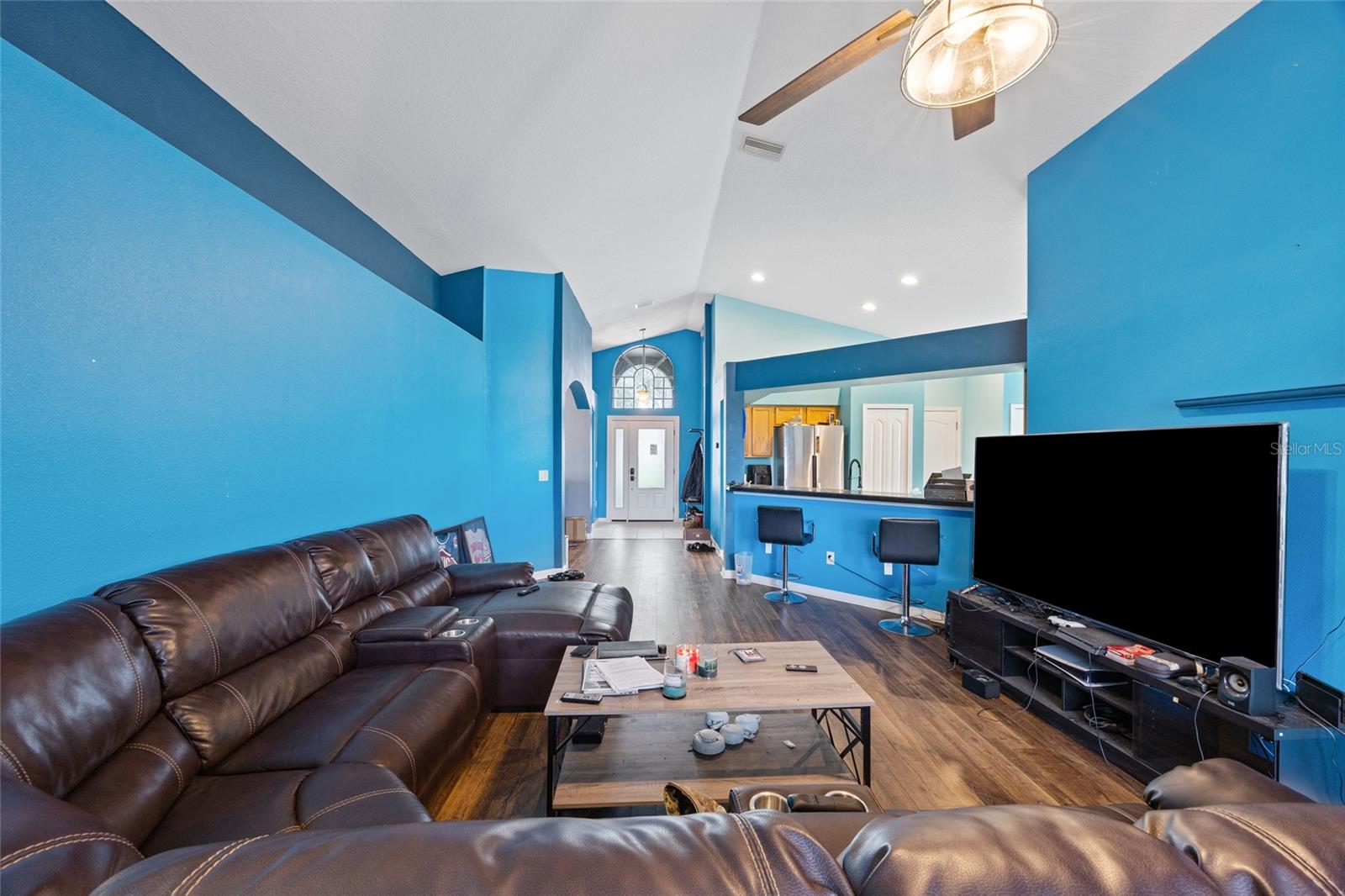 208 SMOKEY HILL AVE, RUSKIN, FL, 33570