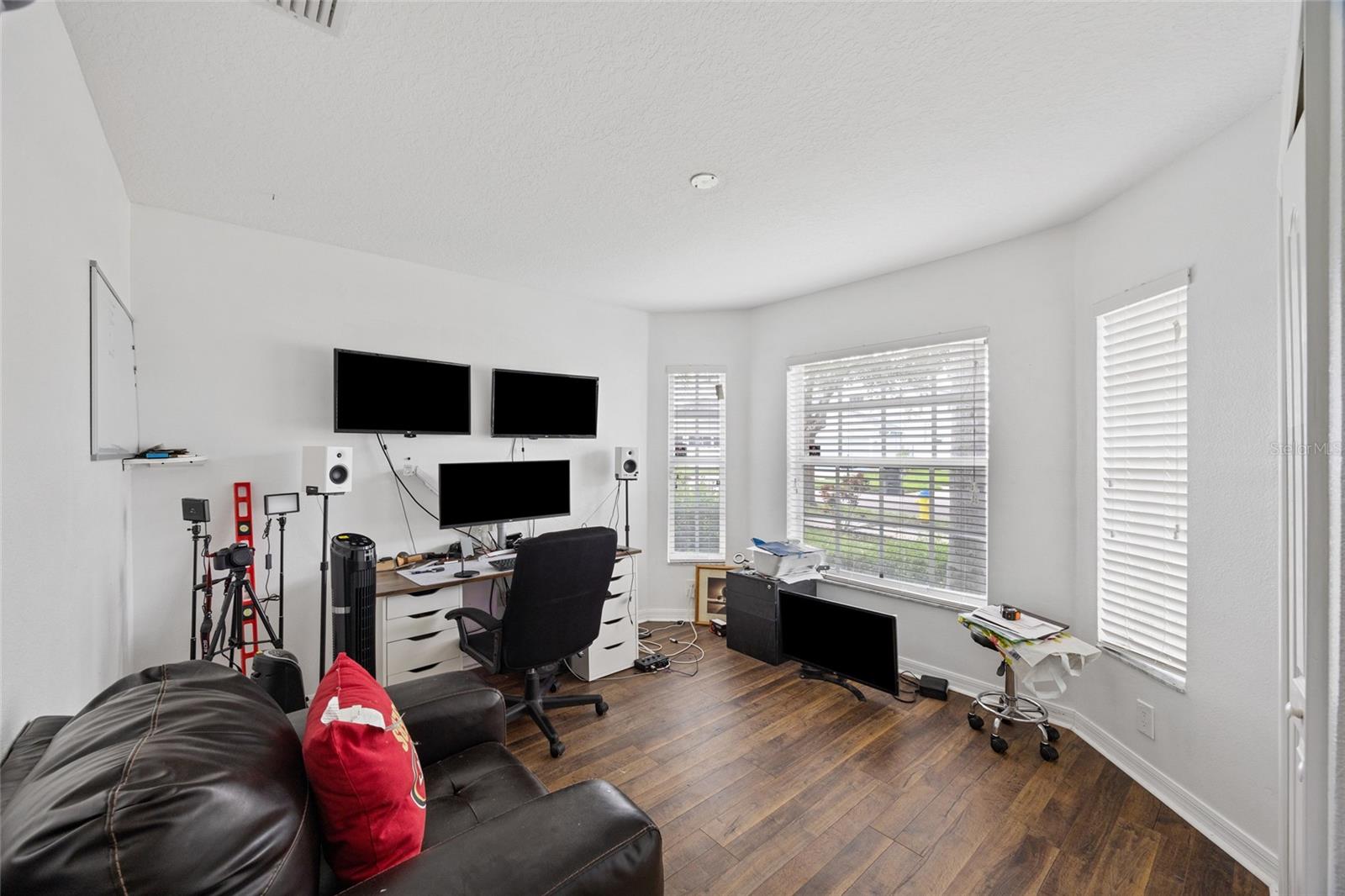 208 SMOKEY HILL AVE, RUSKIN, FL, 33570