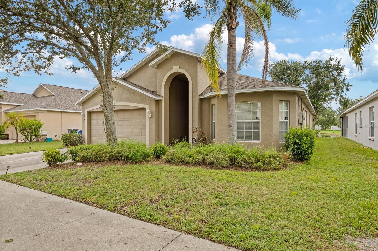 208 SMOKEY HILL AVE, RUSKIN, FL, 33570