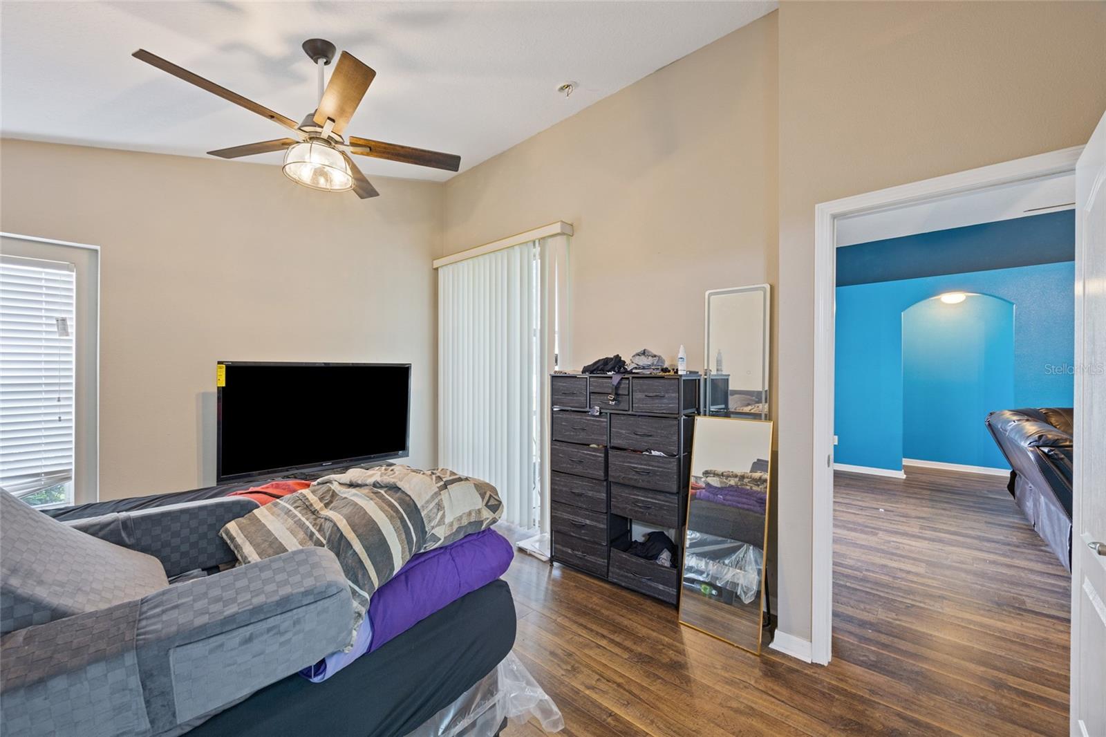 208 SMOKEY HILL AVE, RUSKIN, FL, 33570