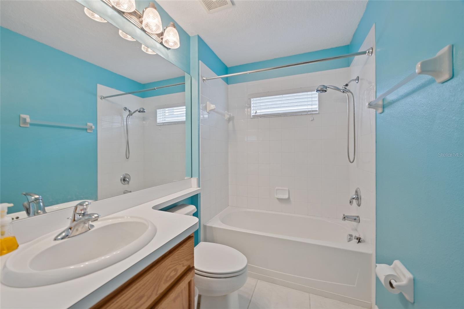 208 SMOKEY HILL AVE, RUSKIN, FL, 33570