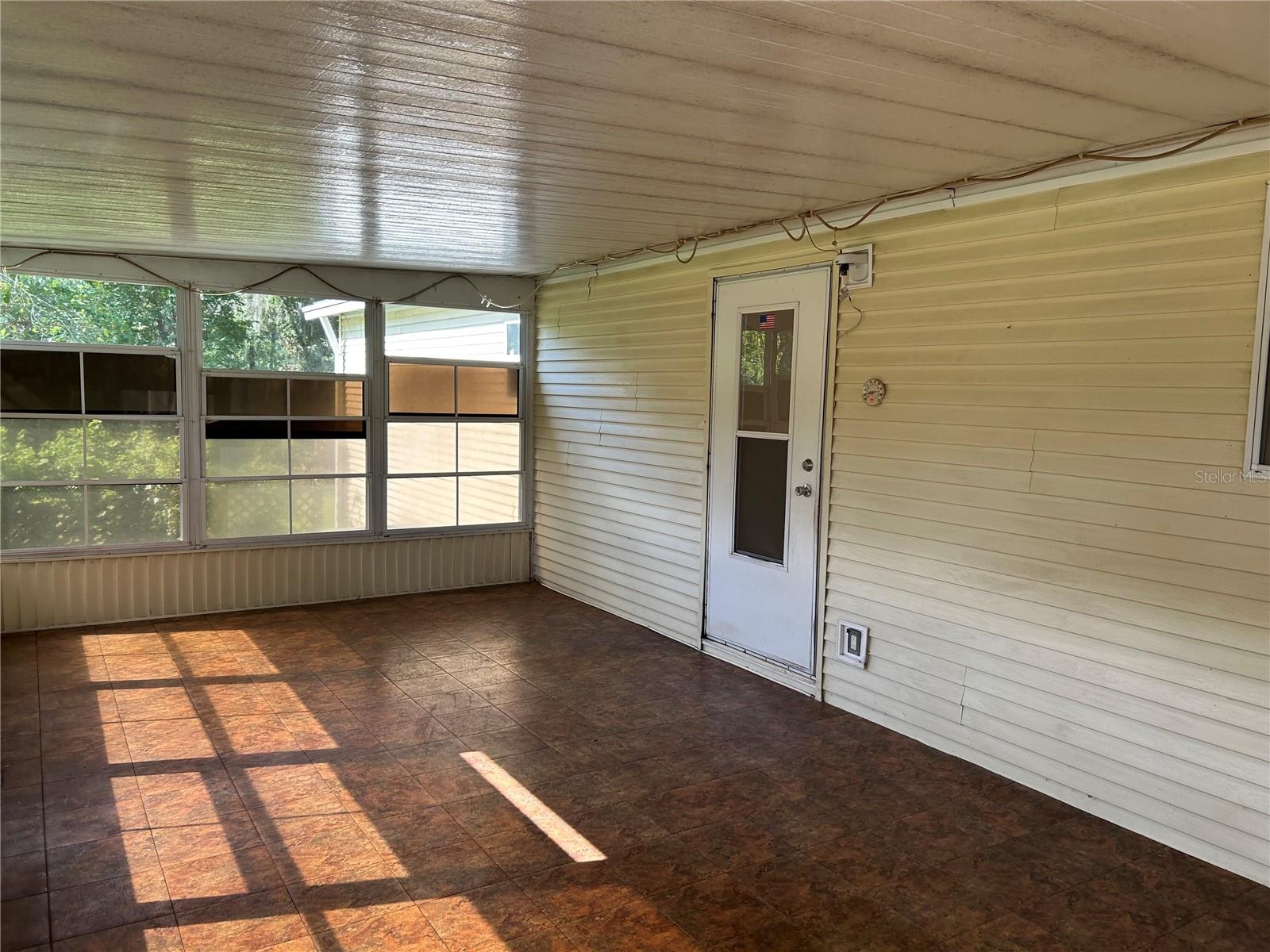 5525 WILKINS RD, TAMPA, FL, 33610