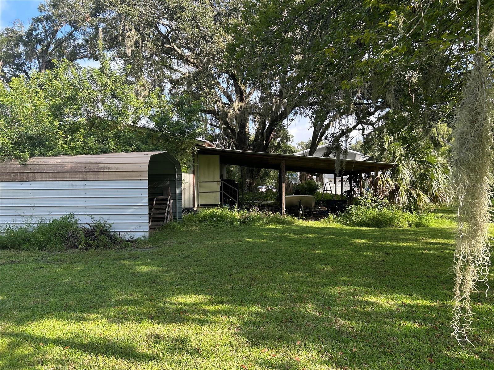 5525 WILKINS RD, TAMPA, FL, 33610