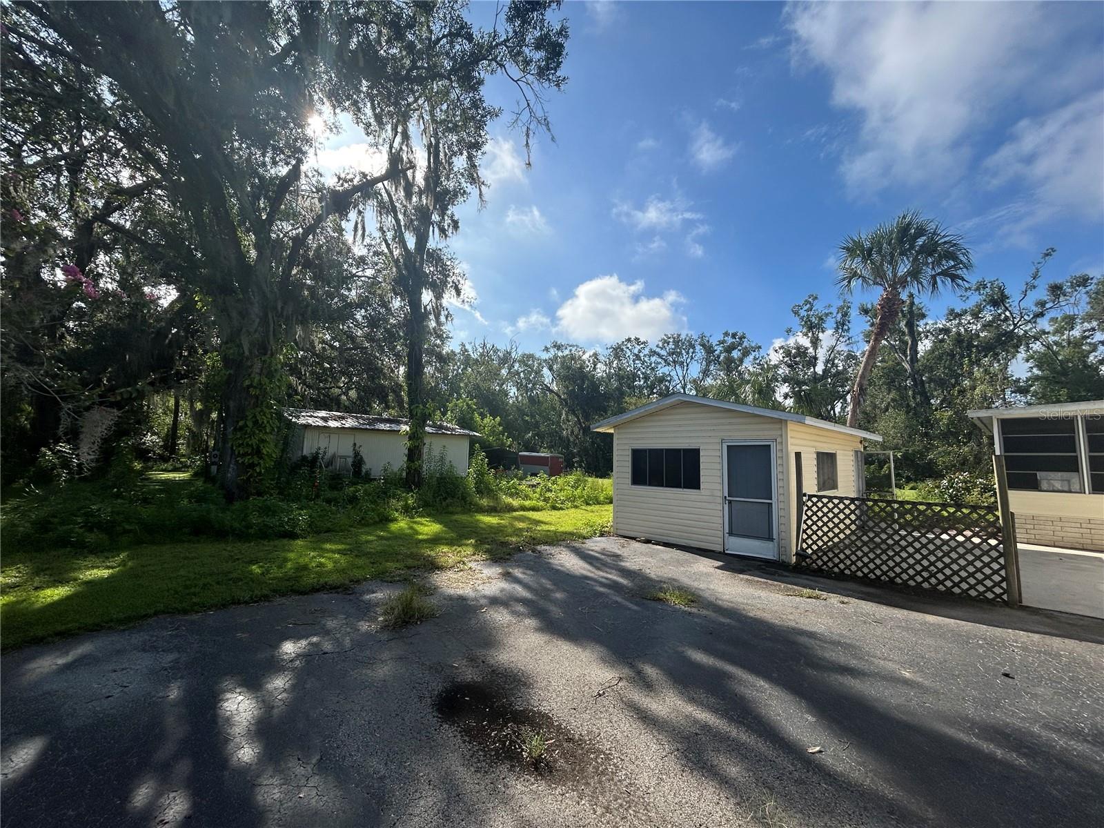 5525 WILKINS RD, TAMPA, FL, 33610