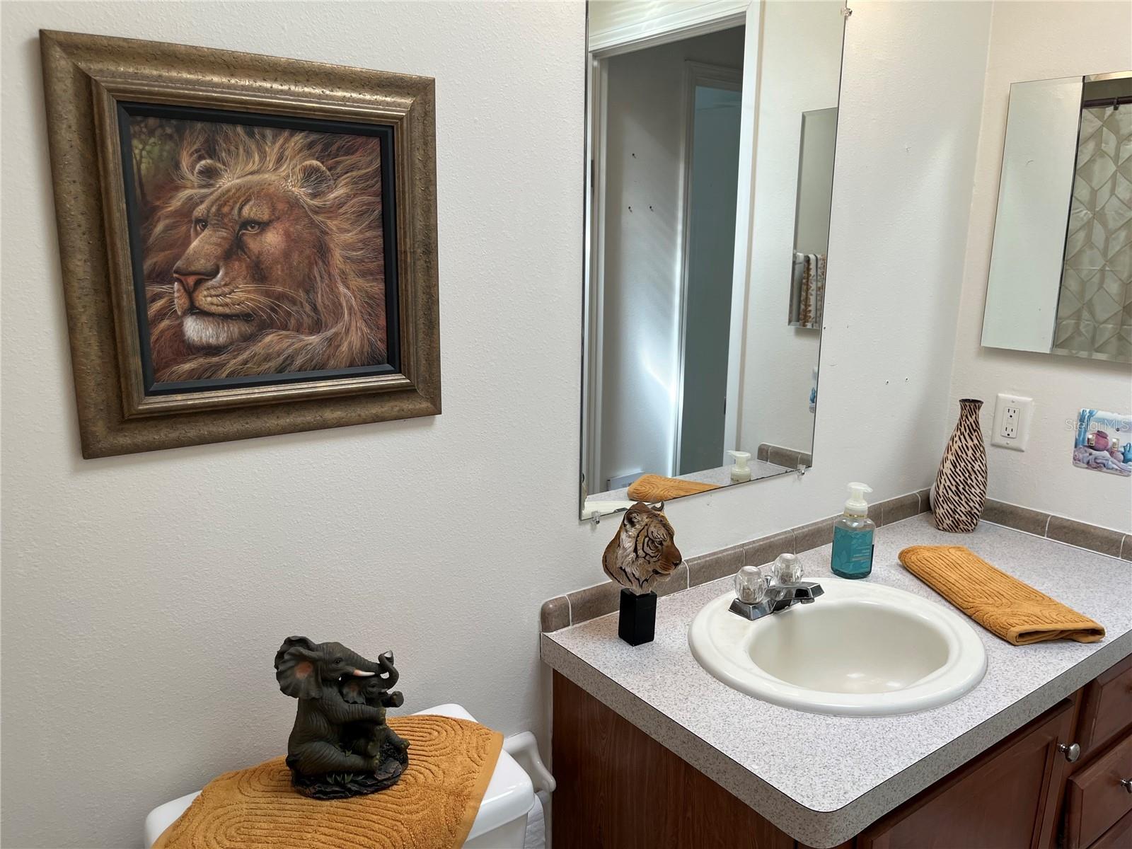 5525 WILKINS RD, TAMPA, FL, 33610