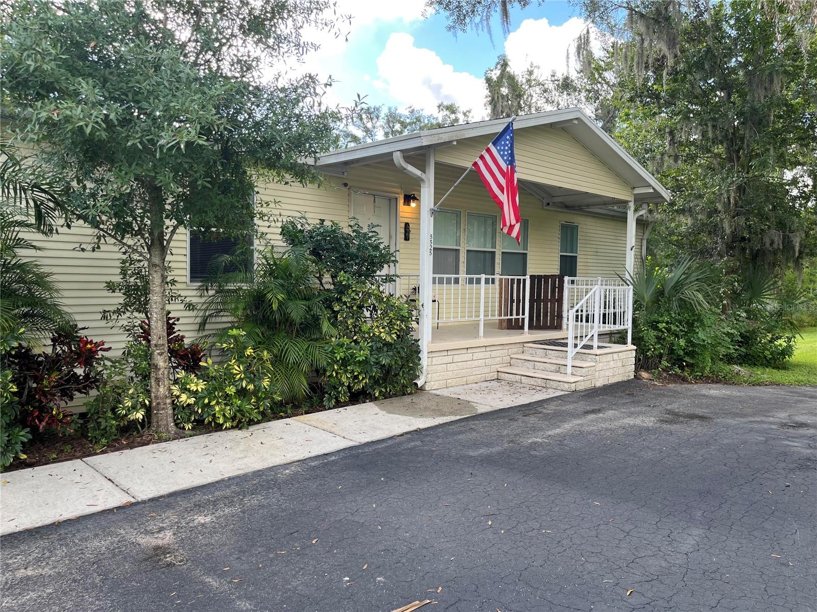 5525 WILKINS RD, TAMPA, FL, 33610