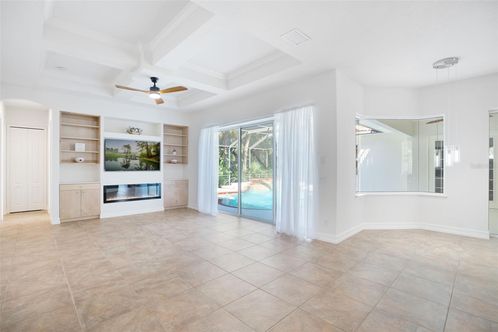 A4664231 Property Photo