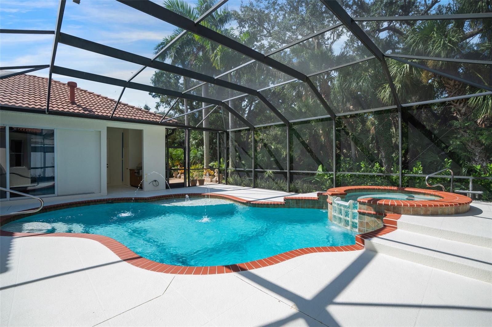 A4664231 Property Photo