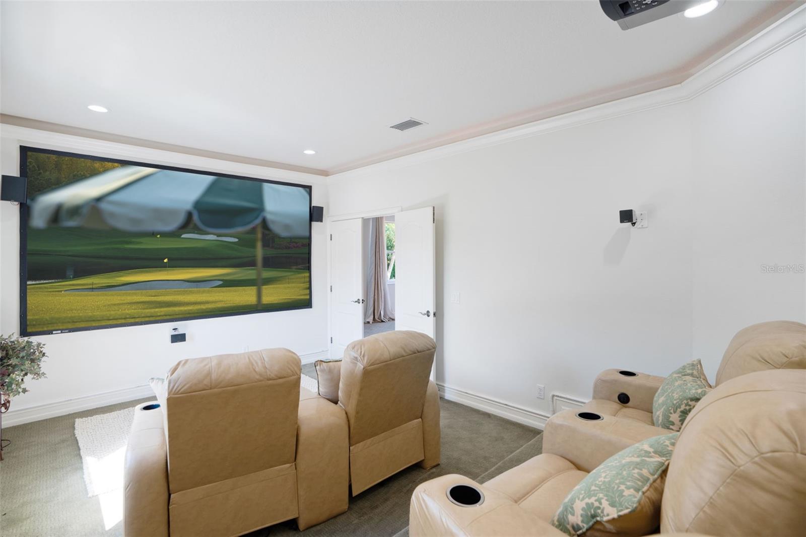 A4664231 Property Photo