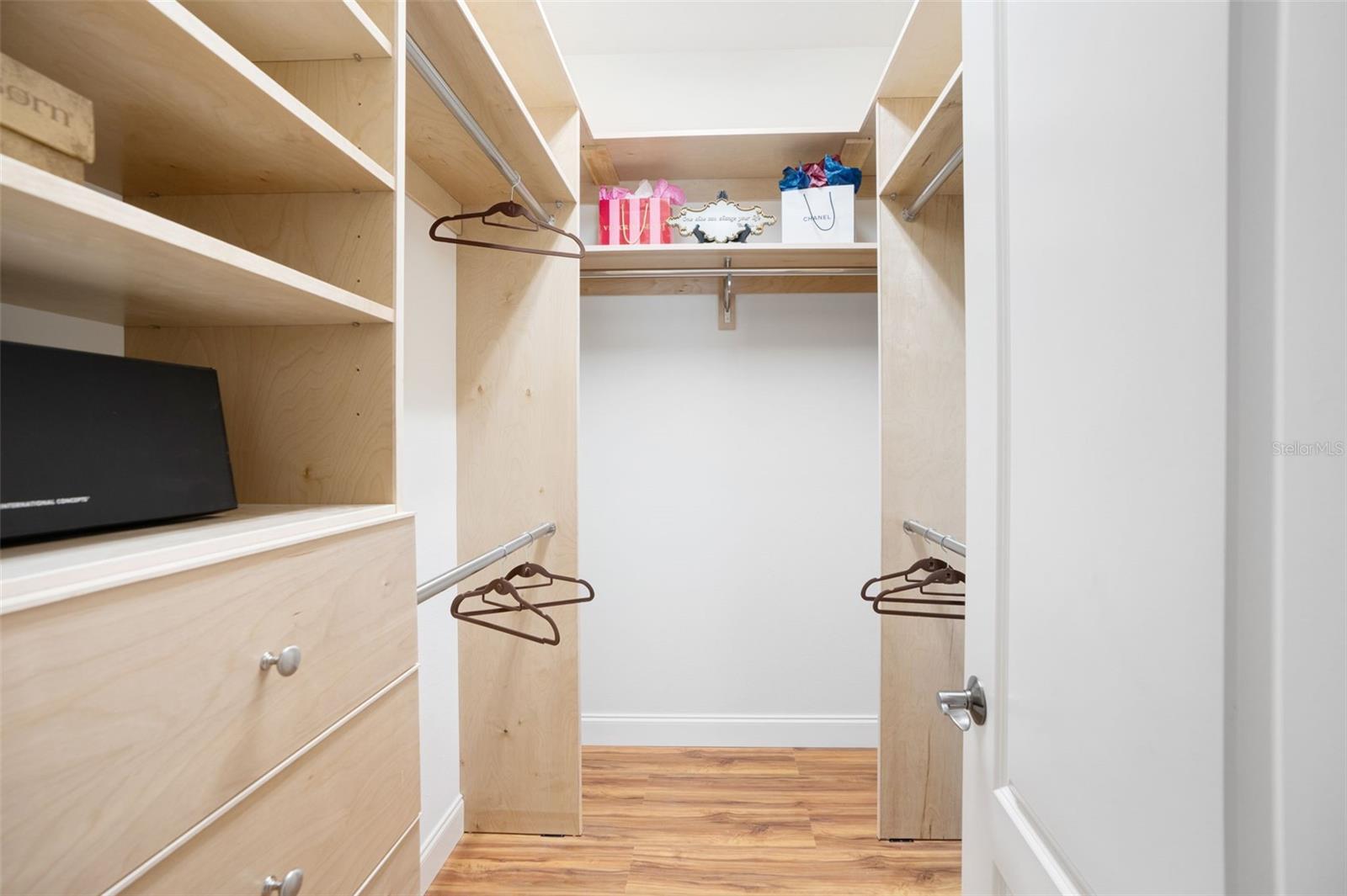 A4664231 Property Photo