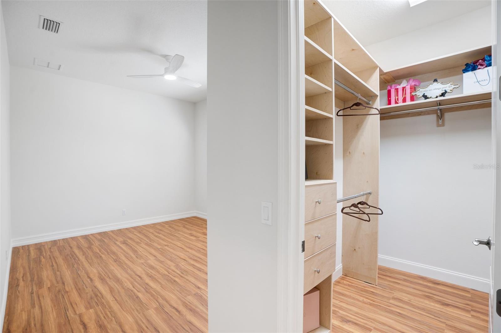 A4664231 Property Photo