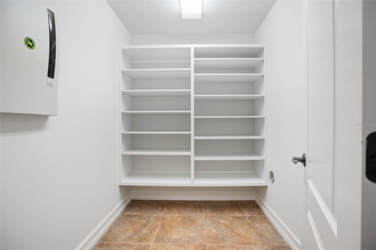 A4664231 Property Photo