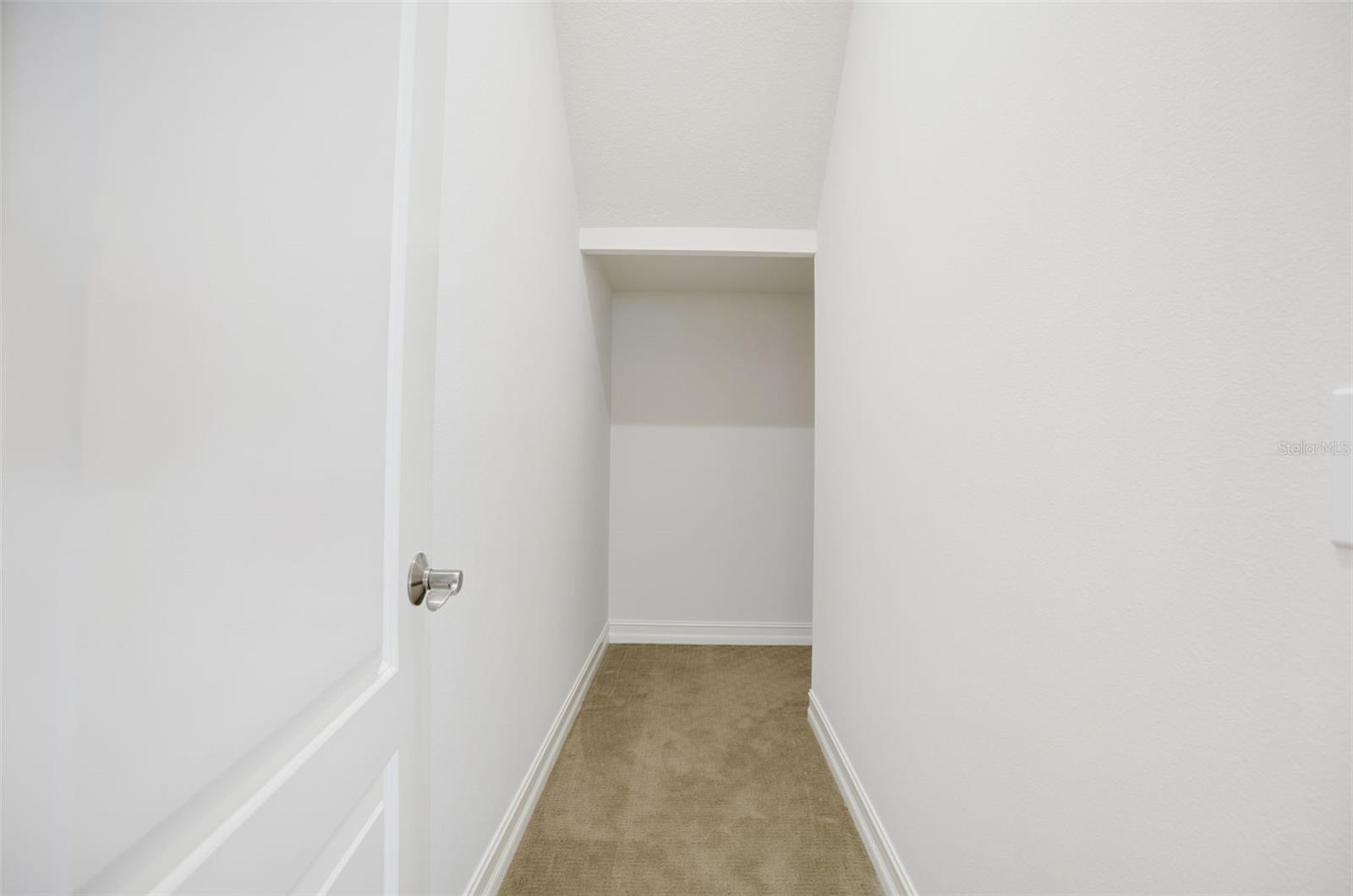 A4664231 Property Photo
