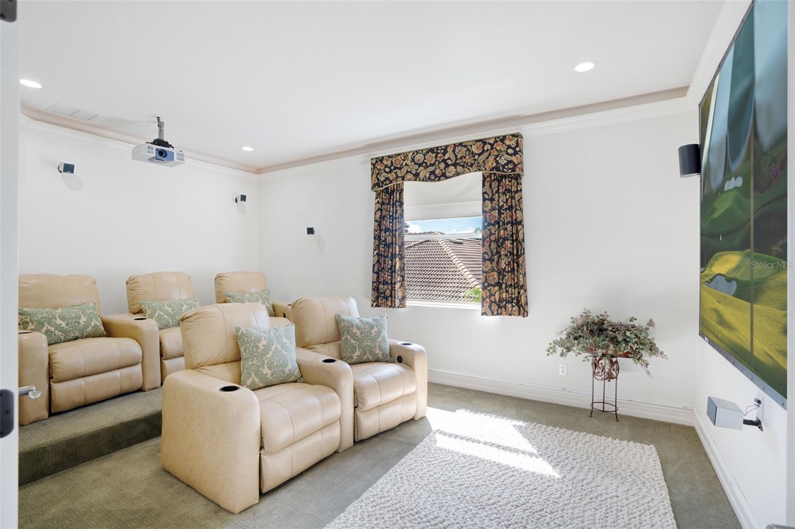 A4664231 Property Photo