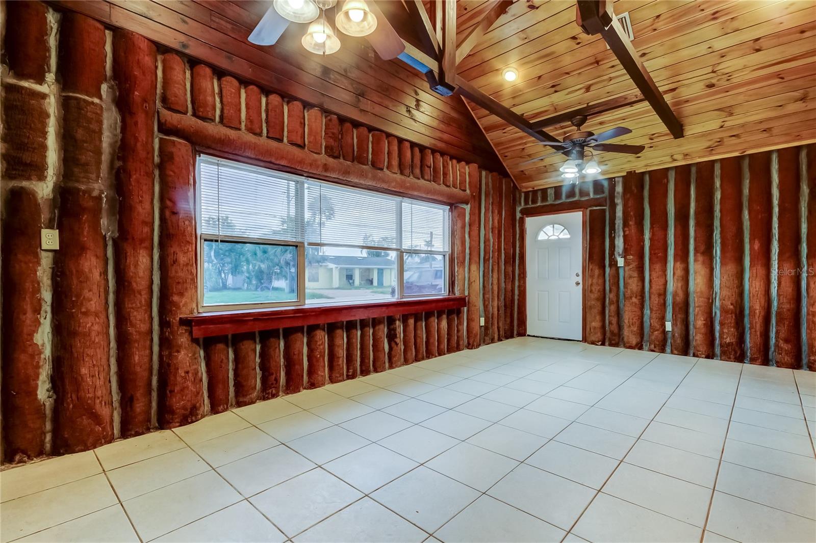 14056 MARGUERITE DR, MADEIRA BEACH, FL, 33708