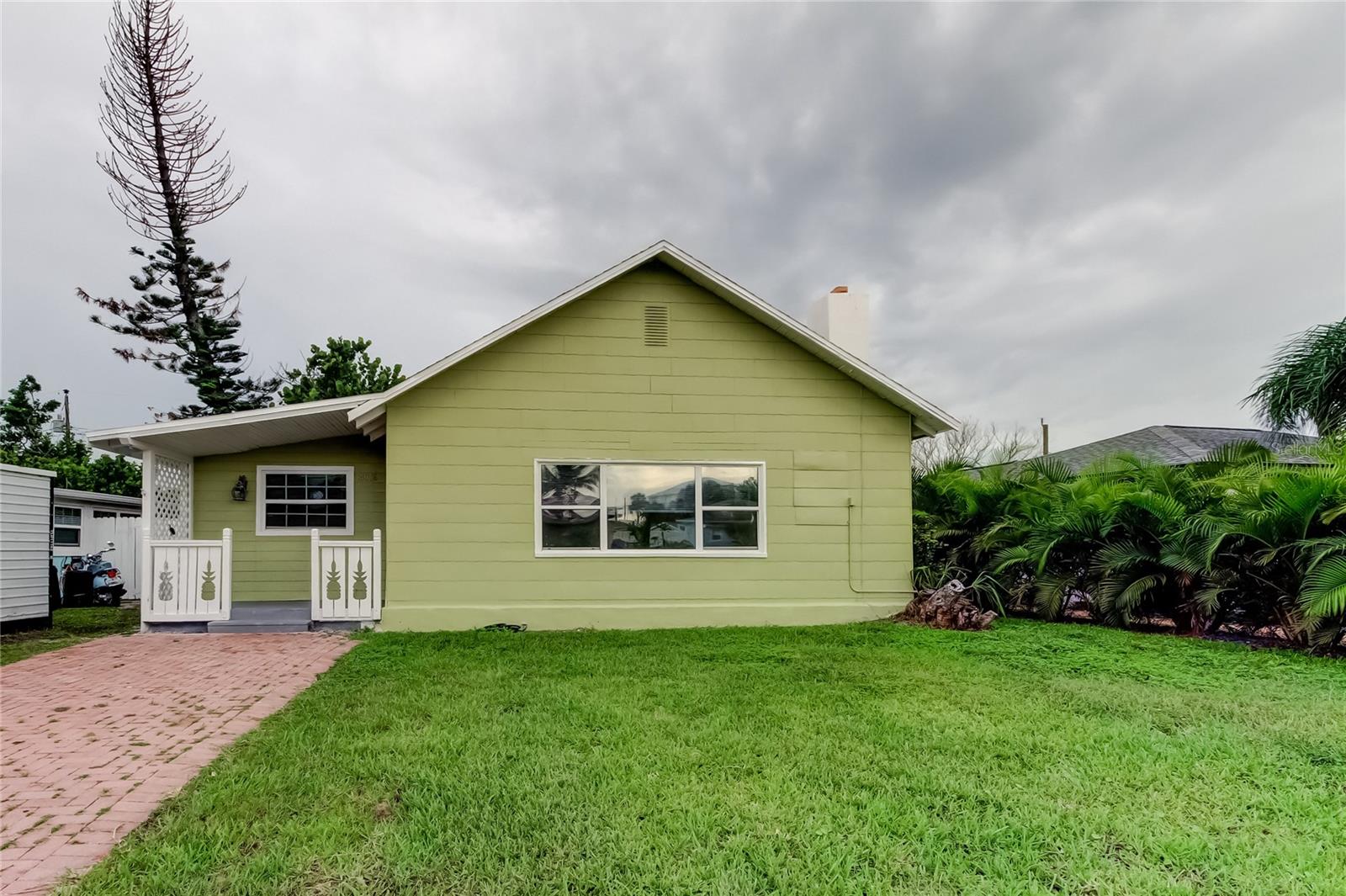 14056 MARGUERITE DR, MADEIRA BEACH, FL, 33708