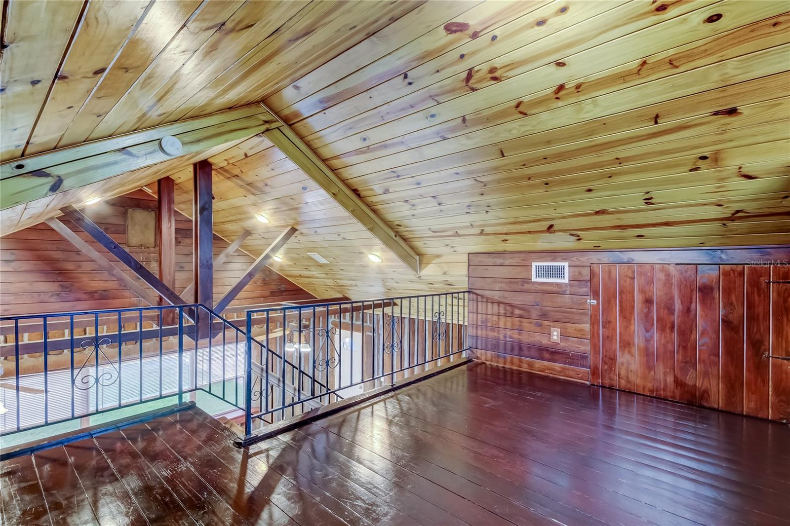 14056 MARGUERITE DR, MADEIRA BEACH, FL, 33708