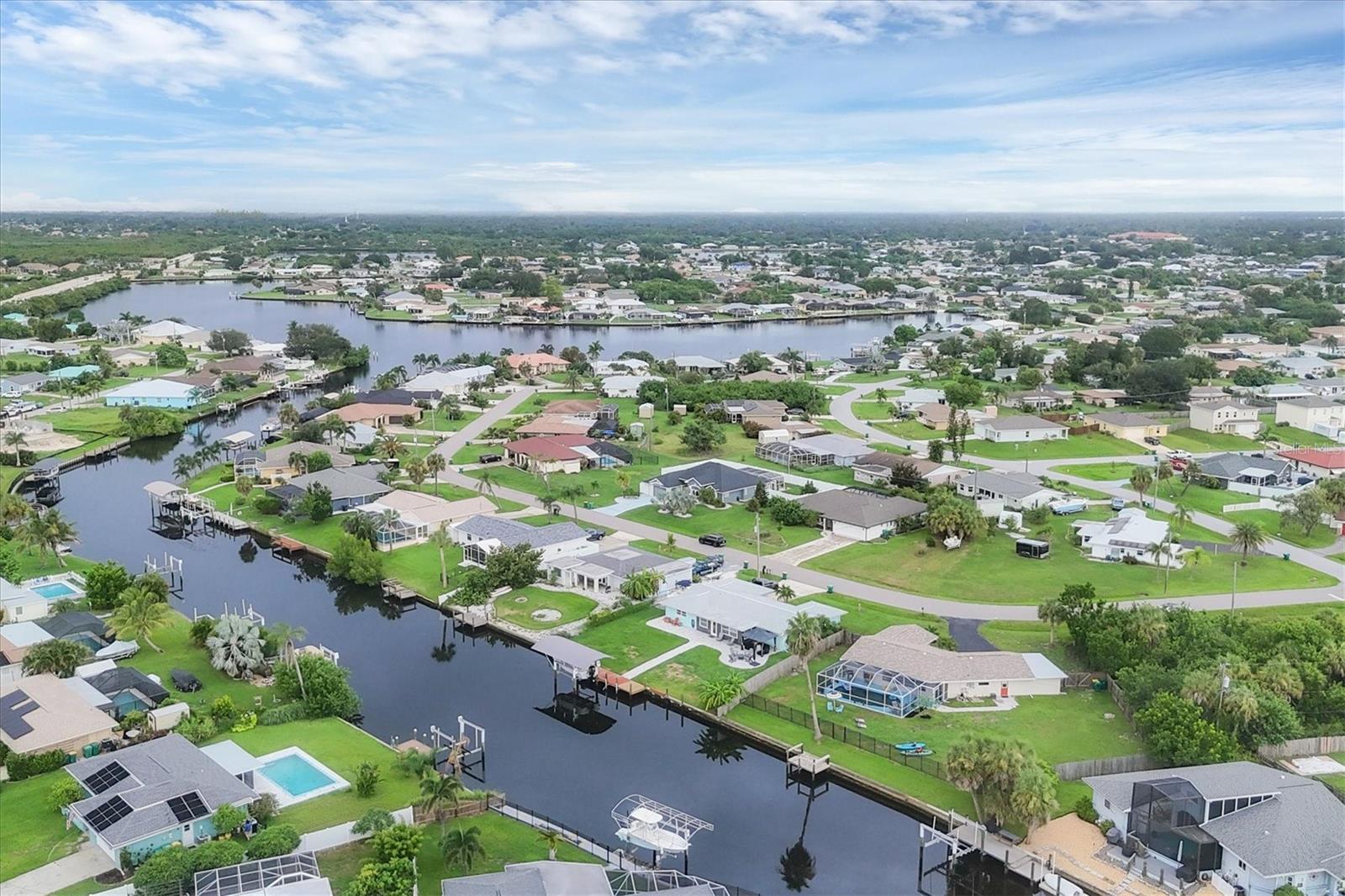 171 N WATERWAY DR NW, PORT CHARLOTTE, FL, 33952