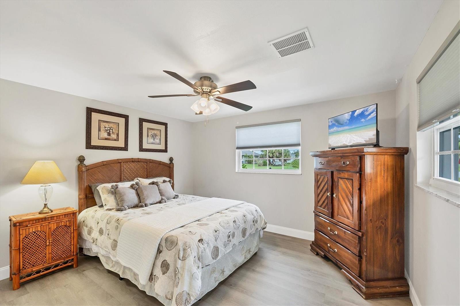 171 N WATERWAY DR NW, PORT CHARLOTTE, FL, 33952