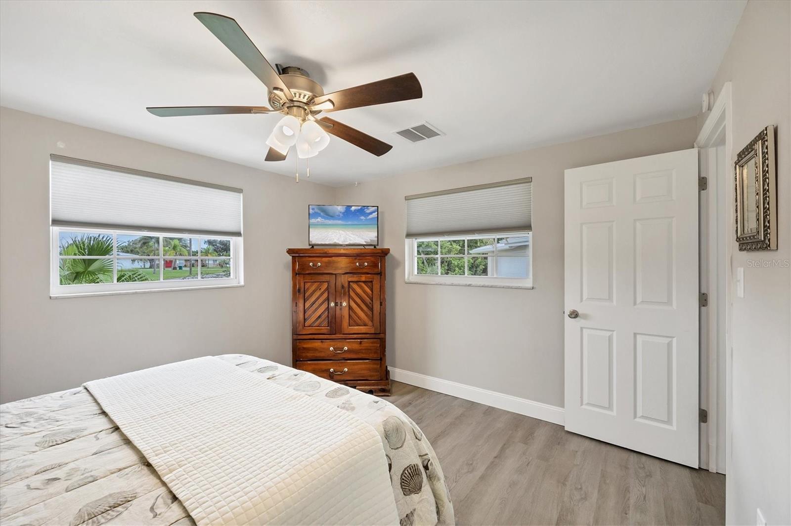 171 N WATERWAY DR NW, PORT CHARLOTTE, FL, 33952