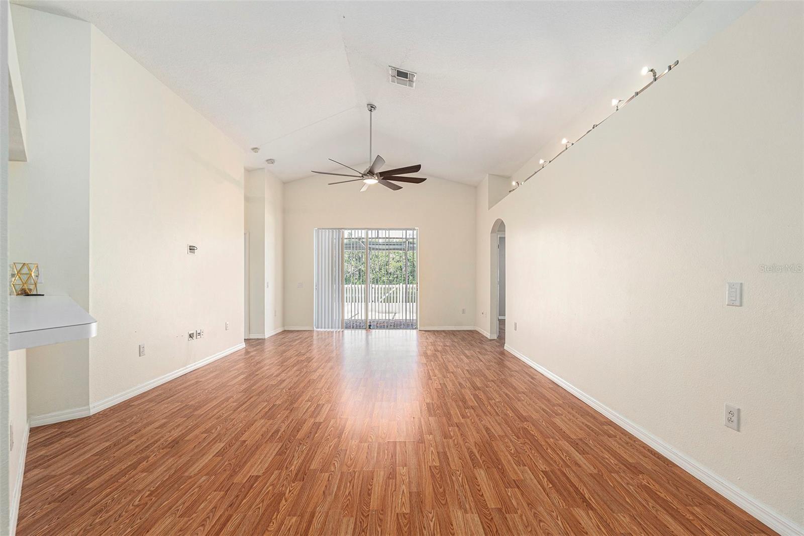 31050 CHATTERLY DR, WESLEY CHAPEL, FL, 33543