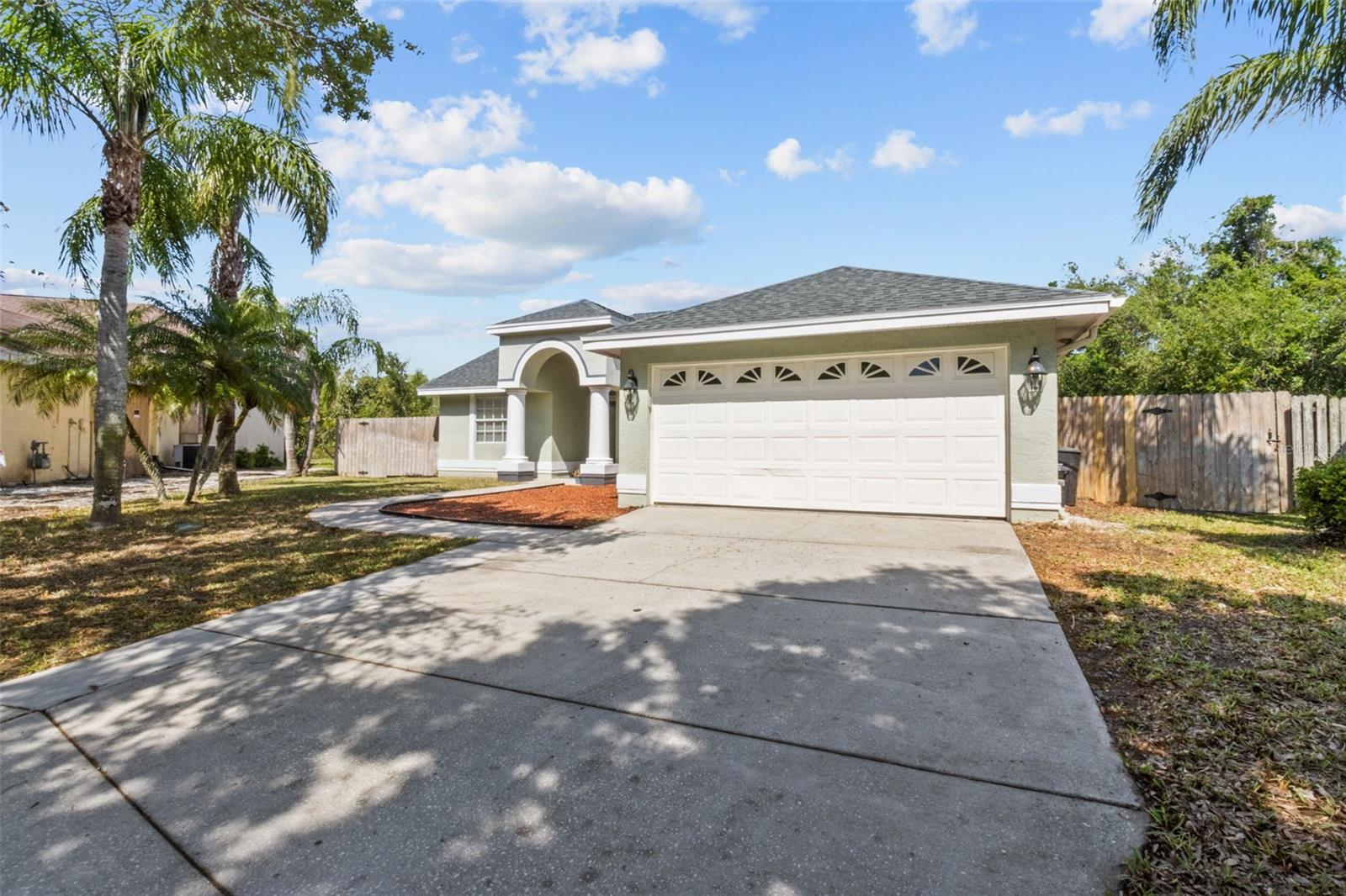 426 VILLAGE DR, TARPON SPRINGS, FL, 34689