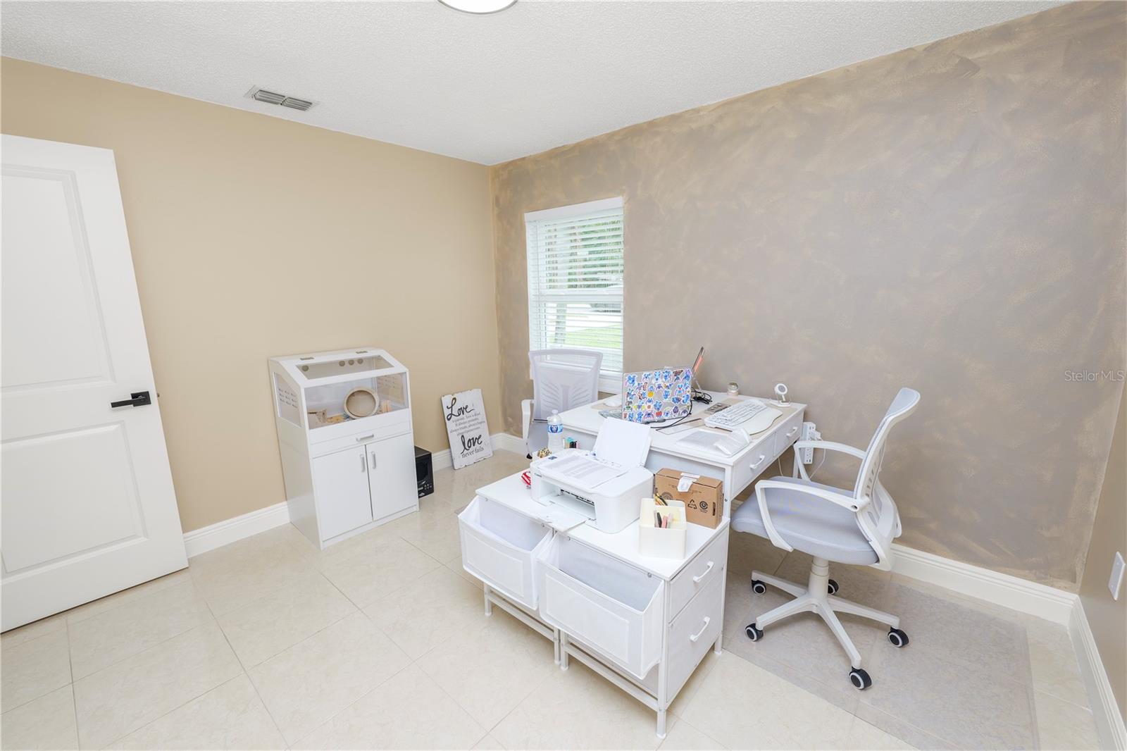 2008 N CRYSTAL LAKE DR, LAKELAND, FL, 33801