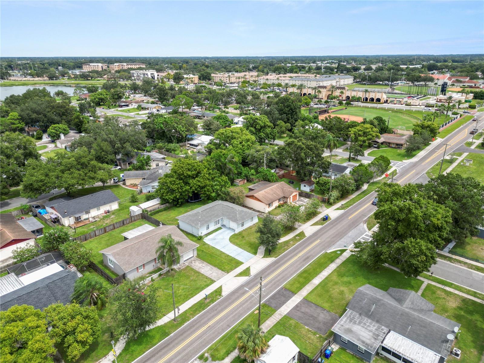 2008 N CRYSTAL LAKE DR, LAKELAND, FL, 33801