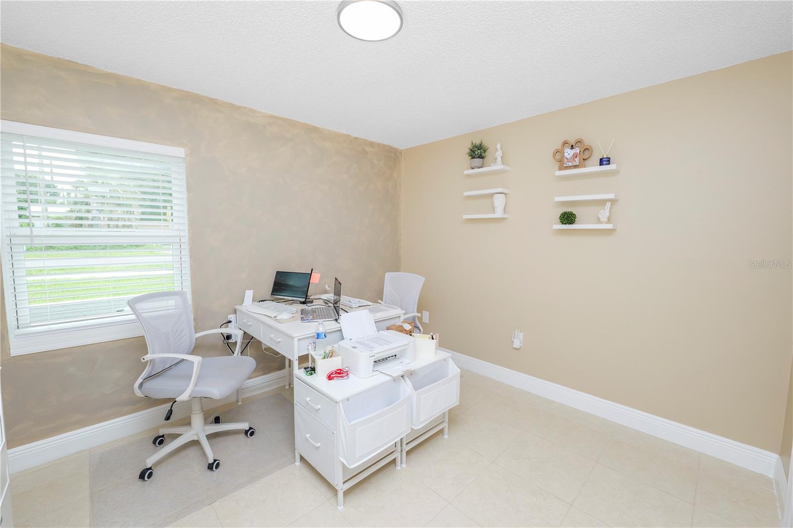 2008 N CRYSTAL LAKE DR, LAKELAND, FL, 33801